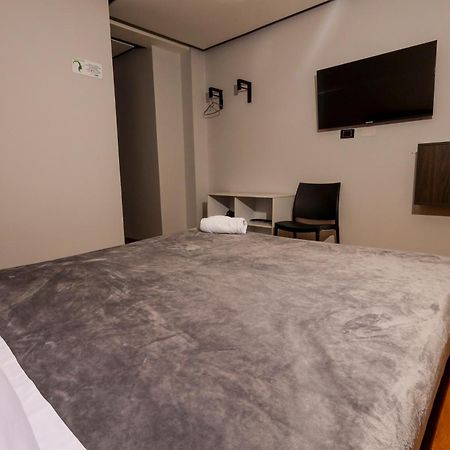 Hotel Htl ボゴタ エクステリア 写真