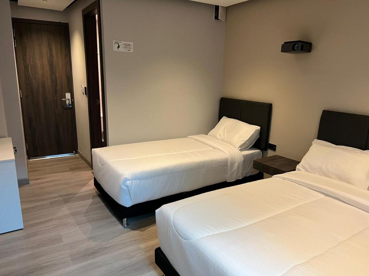 Hotel Htl ボゴタ エクステリア 写真